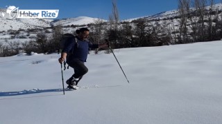 Dağcılar Neşet Ertaş'ın "Gönül Dağı"na tırmandı