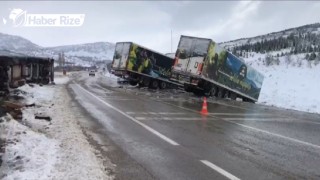 Kar yağışının etkili olduğu ilde kaza nedeniyle ulaşım aksıyor