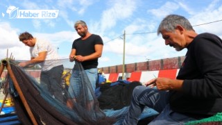 Balıkçılar poyraz nedeniyle denize açılamıyor