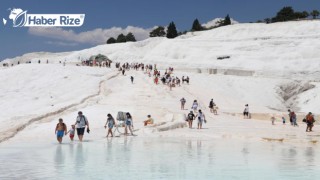 Pamukkale'yi 9 ayda 1 milyon 557 bin kişi ziyaret etti