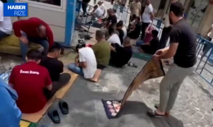 Fatih'te Cuma Namazı Kılan Vatandaşlara Küfür Eden Şüpheli Tutuklandı