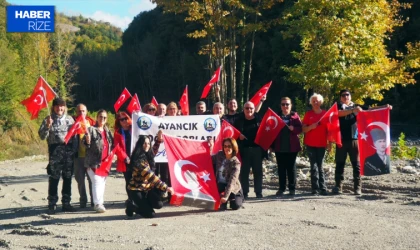 Ayancık'ta Cumhuriyet Yürüyüşü yapıldı