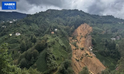 Rize'de heyelan riski nedeniyle 13 ev tahliye edildi